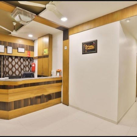Hotel Shreenath アーメダバード エクステリア 写真